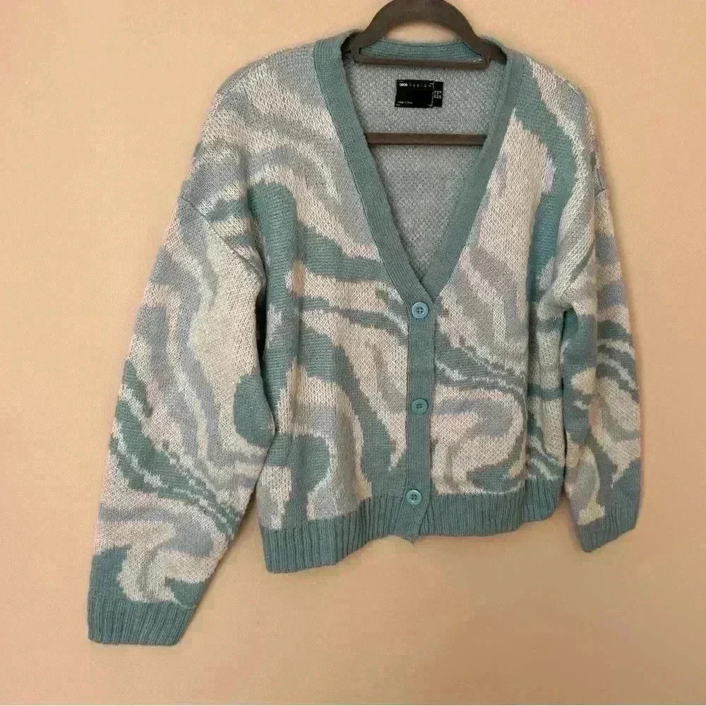 Nwot Asos Design Swirl Pattern Button Front Cropp… - image 4